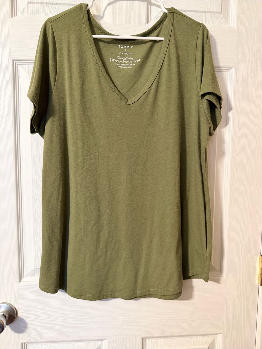 Torrid sage Classic fit vneck tee 2x - Picture 2 of 2